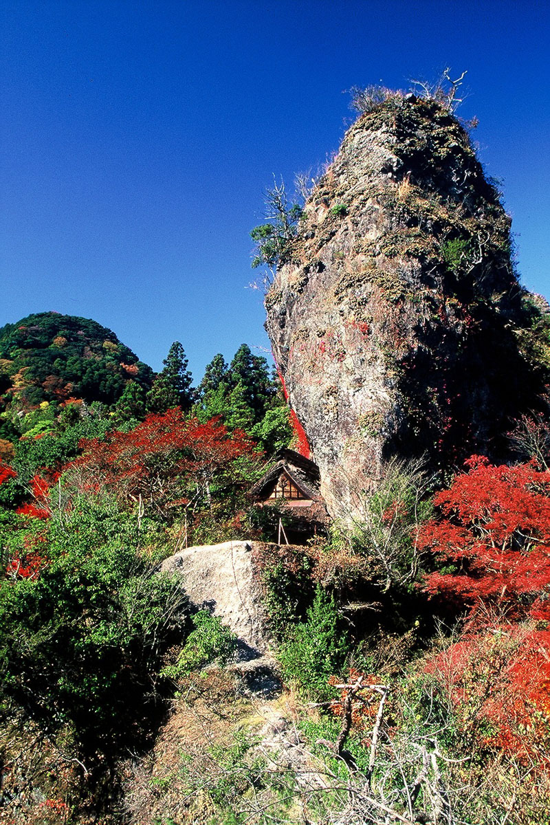 岩屋神社　（東峰村）